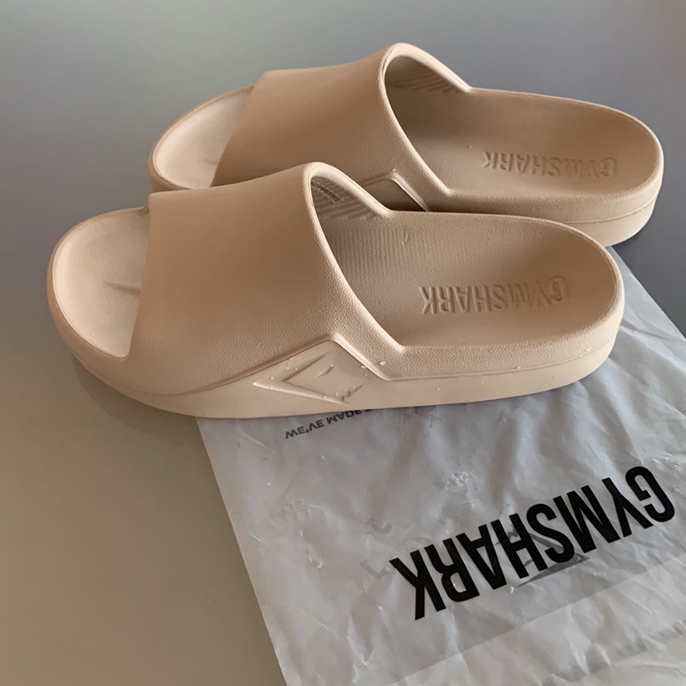 BNWT  GYMSHARK REST DAY SLIDES SANDALS M5 / W6 US 6 SOUL BROWN - Picture 7 of 8